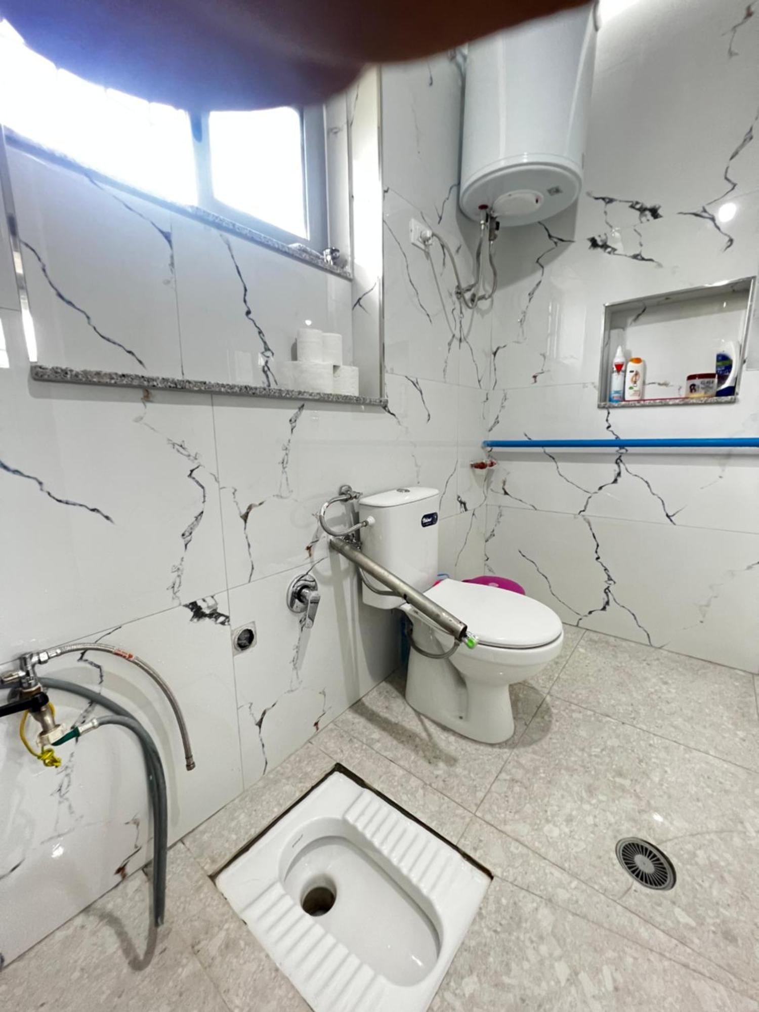 Chateau Sukaj Ljaknasi エクステリア 写真